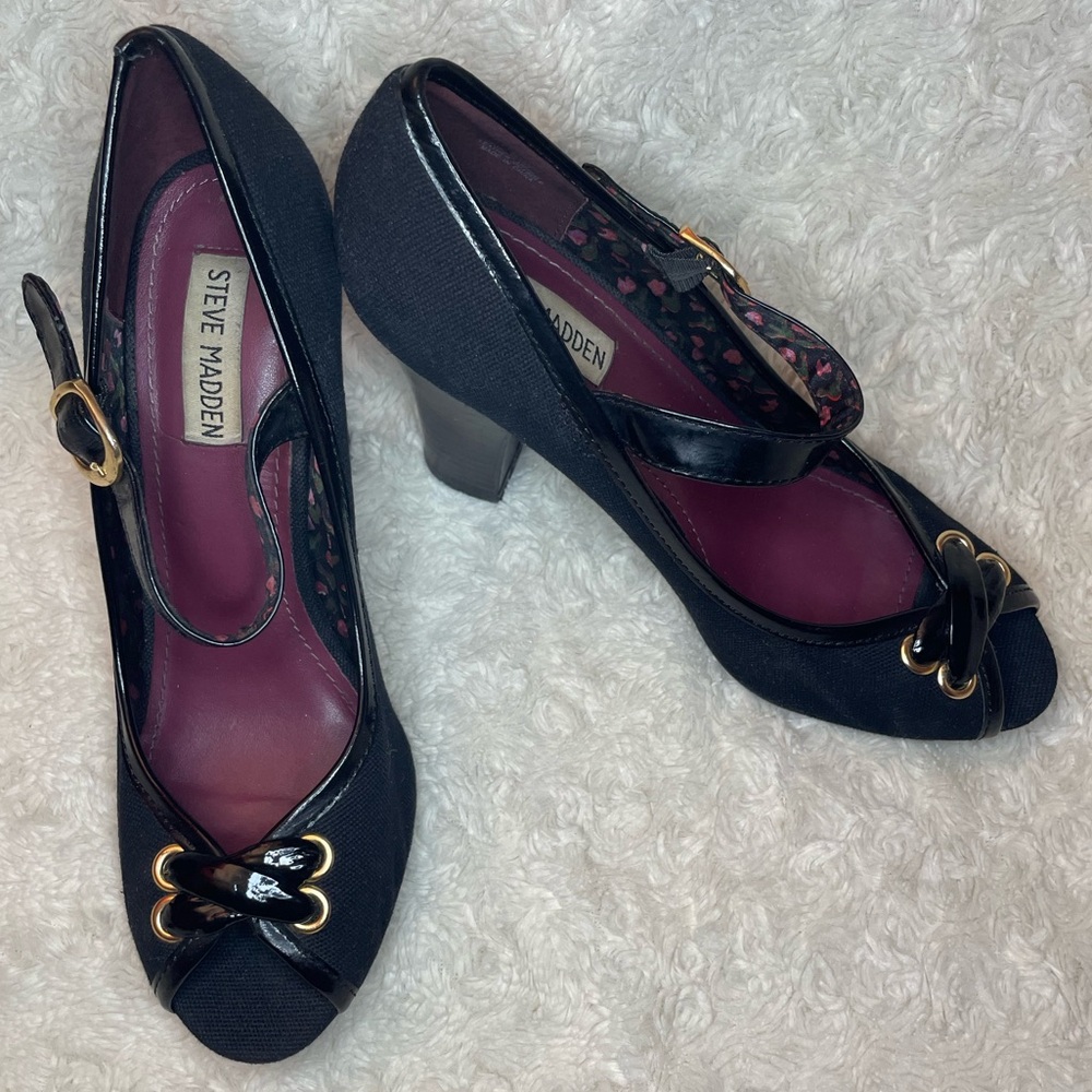 Steve Madden Impossible to find Y2K Naomi Black Fabric Stacked Heel Size 8 1/2
